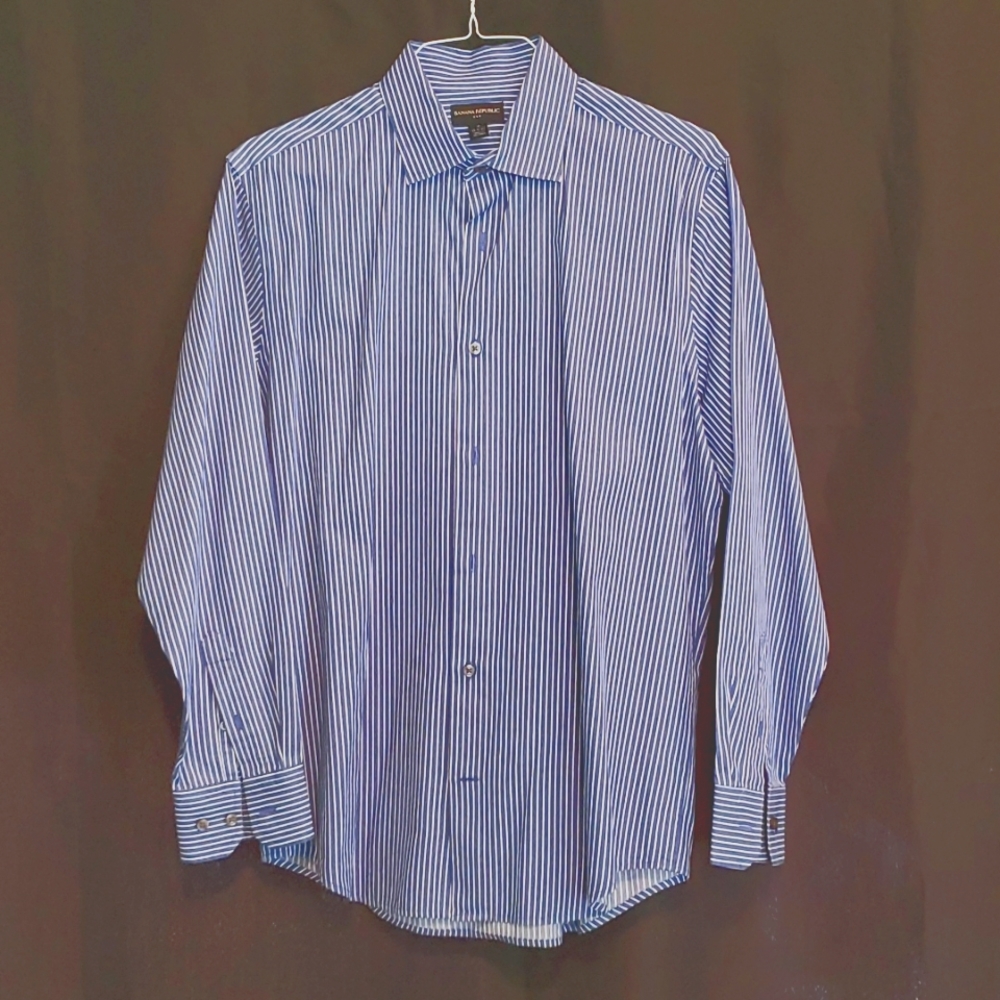 Banana Republic Men's Medium Button up Shirt
